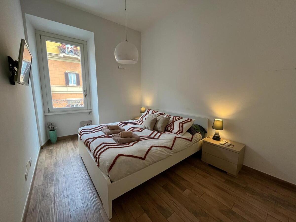 La Dolce Vita - Luxury Colosseum Boutique Apartment Roma Exterior foto
