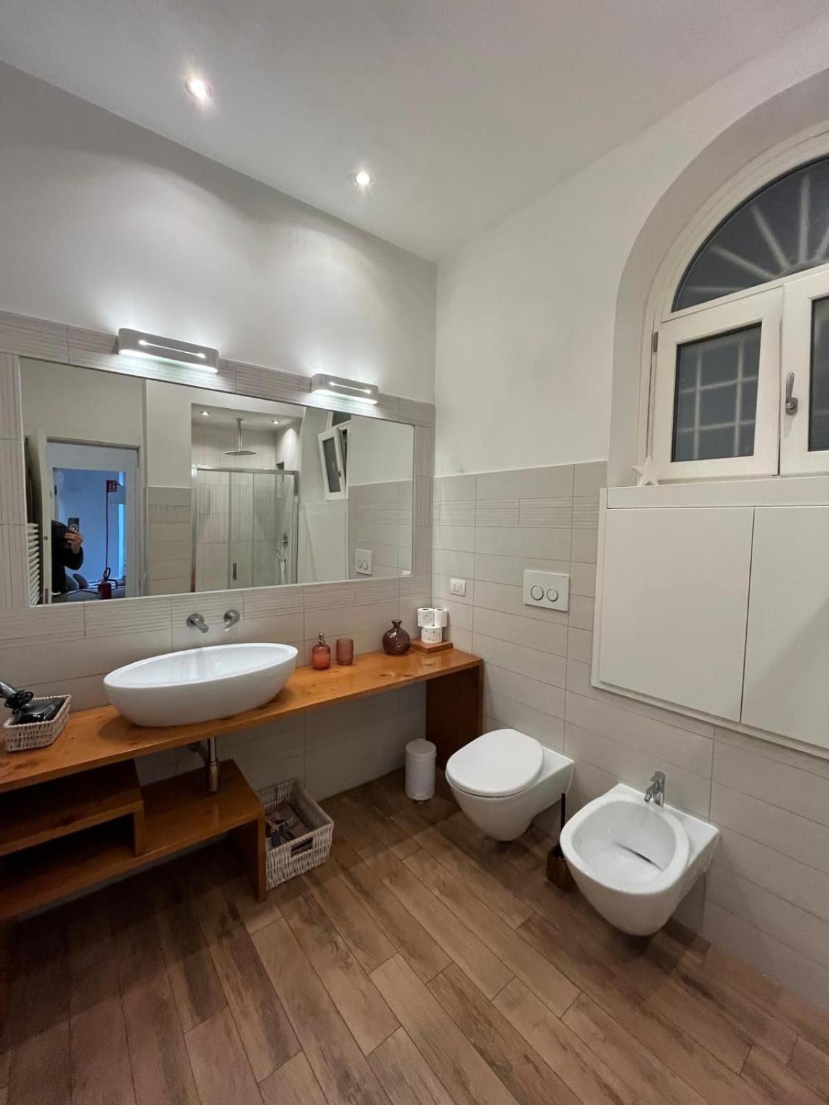 La Dolce Vita - Luxury Colosseum Boutique Apartment Roma Exterior foto
